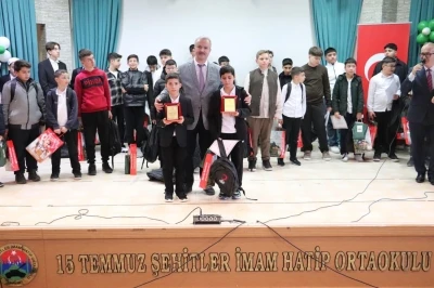 İstiklal Marşı&rsquo;nı G&uuml;zel Okuma Yarışmasında Elif Filiz il birincisi
