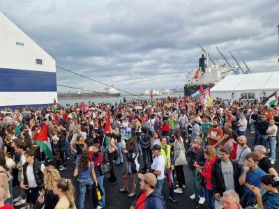 İtalya’da sendikalardan &quot;Gazze&quot; grevi: Limanlar kapatıldı, ulaşım aksadı
