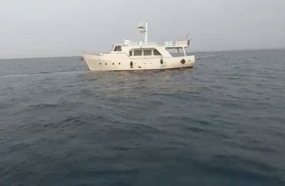 İtalya rotasındaki &ouml;zel teknede d&uuml;zensiz g&ouml;&ccedil;men operasyonu
