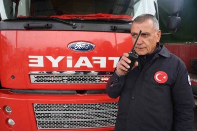 İtfaiye &ccedil;avuşu 32 yılın ardından son telsiz anonsunu yaparak emekli oldu

