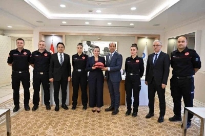 İtfaiye Haftası’nda ‘Pelerinsiz Kahramanlar’a teşekkür
