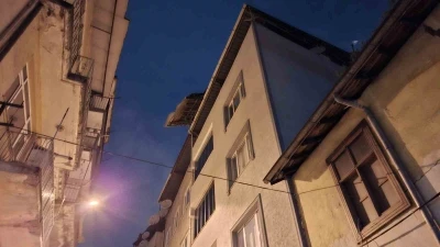 İtfaiye ve zabıtadan &ccedil;atı n&ouml;beti
