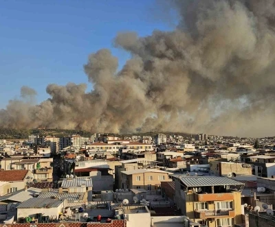 İzmir Buca’da orman yangını
