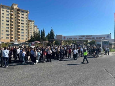 İzmir Büyükşehir yolsuzluk davasında 3. oturum
