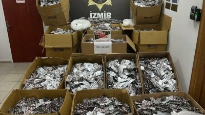 İzmir'de 11 milyon 904 bin 456 sentetik hap ele ge&ccedil;irildi