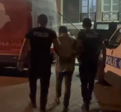 İzmir’de 15 yıl hapisle aranan şahıs yakalandı
