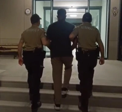 İzmir’de 20 yıl hapisle aranan firari yakalandı
