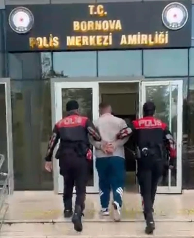 İzmir’de 21 yılla aranan hırsız yakalandı
