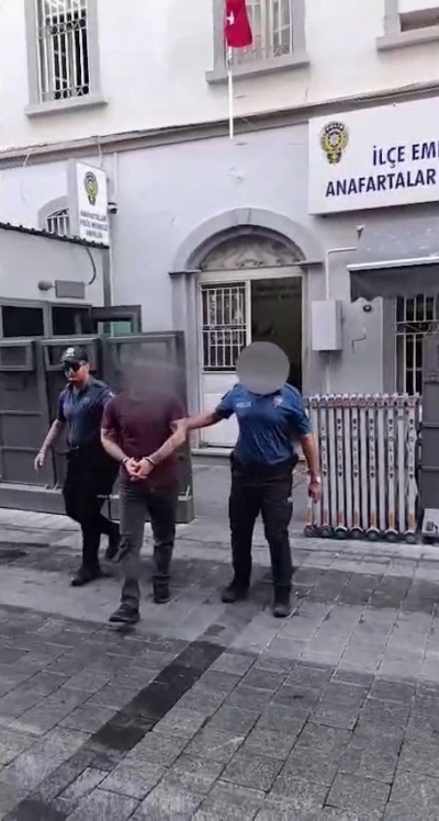 İzmir’de 25 yıl hapisle aranan firari yakalandı
