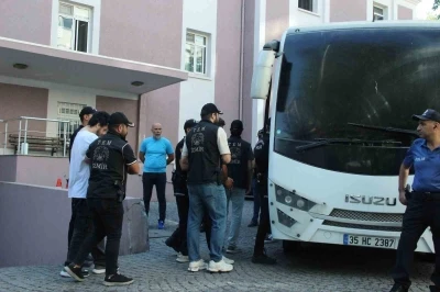 İzmir&rsquo;de 3 polisin şehit olduğu saldırının davası bug&uuml;n başlıyor
