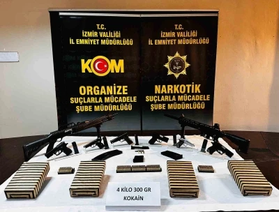 İzmir’de 4 kilonun üzerinde kokain ele geçirildi
