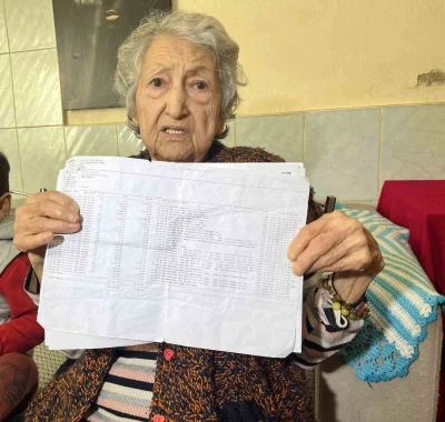 İzmir&rsquo;de 85 yaşındaki anneannesini dolandırdığı iddia edilen torun ve su&ccedil; ortağı tutuklandı
