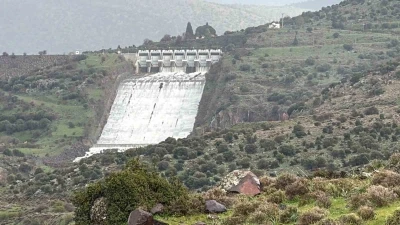 İzmir&rsquo;de aşırı yağışlar sonrası barajlardan kontroll&uuml; su bırakılıyor
