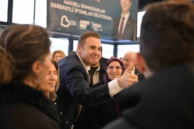 İzmir&rsquo;de Balıkesir r&uuml;zgarı

