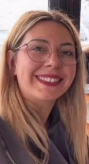 İzmir’de bir kadın kocası tarafından bıçaklanarak öldürüldü
