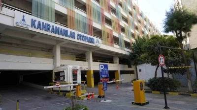 İzmir&rsquo;de elektrikli ara&ccedil;lar i&ccedil;in otoparklarda y&uuml;zde 50 indirim s&uuml;r&uuml;yor
