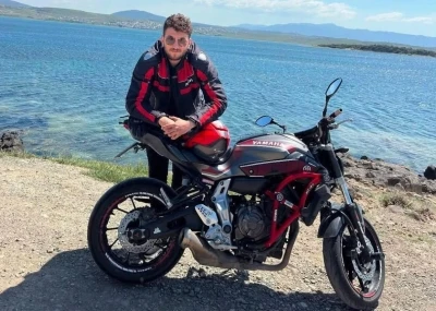 İzmir&rsquo;de gen&ccedil; motosiklet eğitmeni kazada hayatını kaybetti
