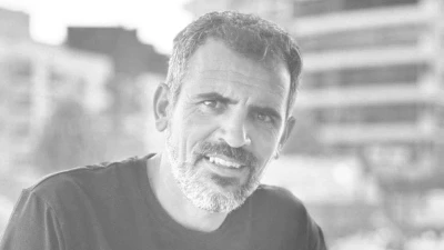 İzmir&rsquo;de inşaattan d&uuml;şen iş&ccedil;i hayatını kaybetti
