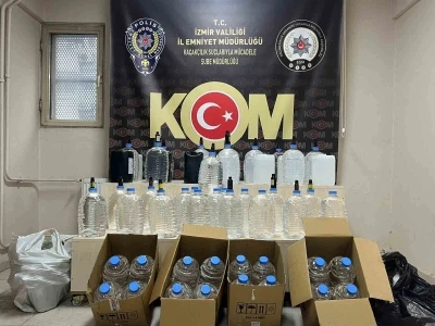 İzmir&rsquo;de ka&ccedil;ak i&ccedil;ki operasyonlarında 5 kişi tutuklandı

