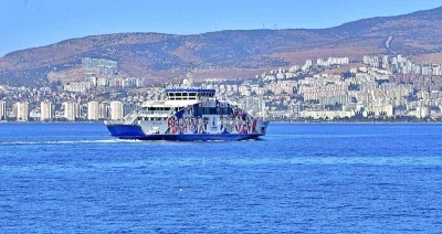 İzmir&rsquo;de olumsuz hava şartları nedeniyle vapur seferleri iptal edildi
