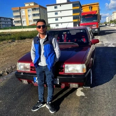 İzmir&rsquo;de otomobil takla attı: 1 &ouml;l&uuml;, 1 yaralı
