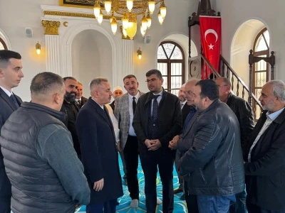 İzmir&rsquo;de restore edilen tarihi Asmalı Mescit Camii ibadete a&ccedil;ıldı
