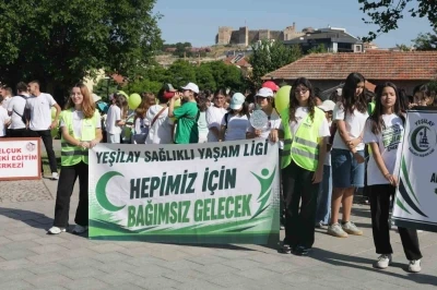 İzmir&rsquo;de sağlıklı yaşam ve spor festivali coşkusu
