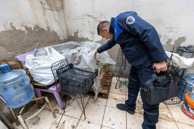 İzmir&rsquo;de sağlıksız gıda &uuml;retimine su&ccedil;&uuml;st&uuml;
