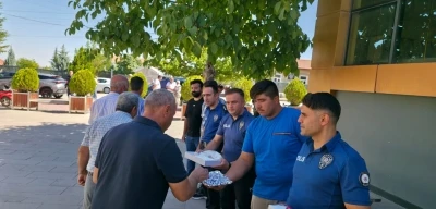 İzmir’de şehit olan polisler için Evren’de Mevlid-i Şerif okutuldu
