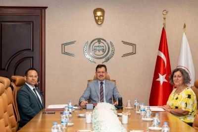 İzmir&rsquo;de tutuklu kadın ve &ccedil;ocuklar i&ccedil;in anlamlı protokol
