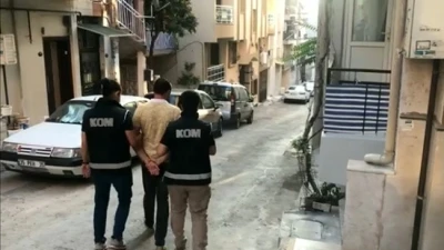 İzmir&rsquo;deki 200 milyonluk kurgu kaza vurgununda 24 tutuklama
