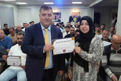 İzmir&rsquo;deki taksiciler m&uuml;şteri memnuniyeti i&ccedil;in eğitimden ge&ccedil;iyor
