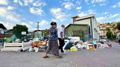 İzmir’den sonra, İzmit de çöplüğe döndü

