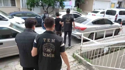 İzmir merkezli 12 ilde FET&Ouml; operasyonunda 41 tutuklama
