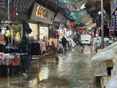 İzmir tarihi Kemeraltı &Ccedil;arşısı sular altında
