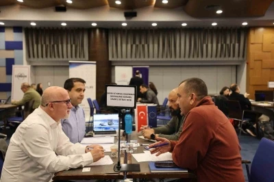 İzmir Ticaret Odası, 8 &ouml;nemli kurumu &uuml;yeleri ile ayı masada buluşturdu
