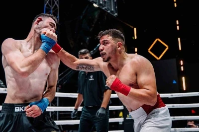 İzmirli şampiyona, ilk tebrik Conor McGregor’dan
