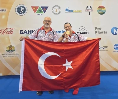 İzmirli sporcudan tarihi başarı
