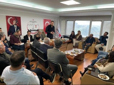 İZMİRMARAŞDER g&uuml;ven tazeledi, Safa Narlı yeniden başkan se&ccedil;ildi
