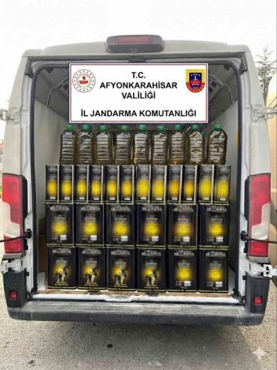 Jandarma 655 litre sahte zeytinyağı ele geçirdi
