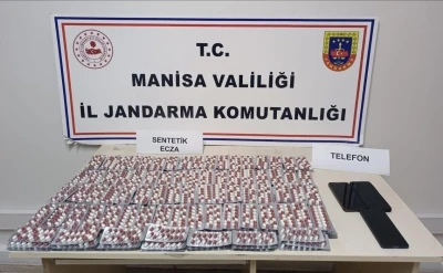 Jandarma durdurdu, binlerce sentetik hap ele geçirdi

