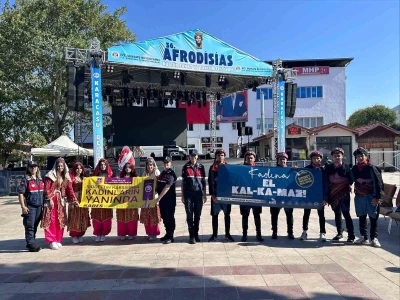 Jandarma festivalde ’KADES’ uygulamasını tanıttı
