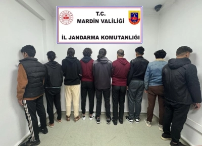 Jandarma, İstanbul'a kaçak götürülecek 9 kişiyi yakaladı