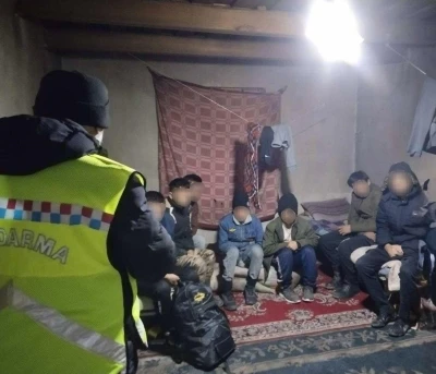 Jandarmadan g&ouml;&ccedil;men operasyonu
