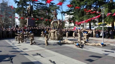 Jandarmadan nefes kesen hareketler
