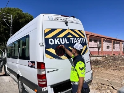 Jandarmadan öğrenci servislerine denetim
