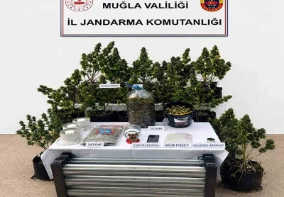 Jandarmadan uyuşturucuya ge&ccedil;it yok
