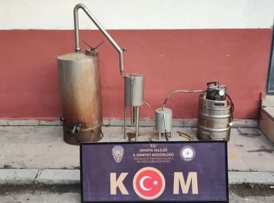 Ka&ccedil;ak alkol operasyonunda 577 litre el yapımı alkol ele ge&ccedil;irildi
