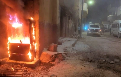 Kaçak hat çekilen panolar alev aldı
