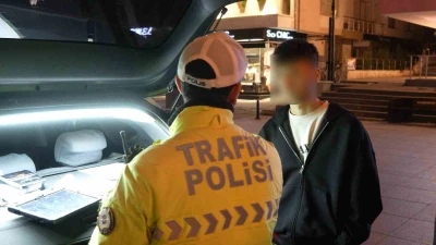 Kadık&ouml;y&rsquo;de makas atan s&uuml;r&uuml;c&uuml;ye 90 bin TL ceza
